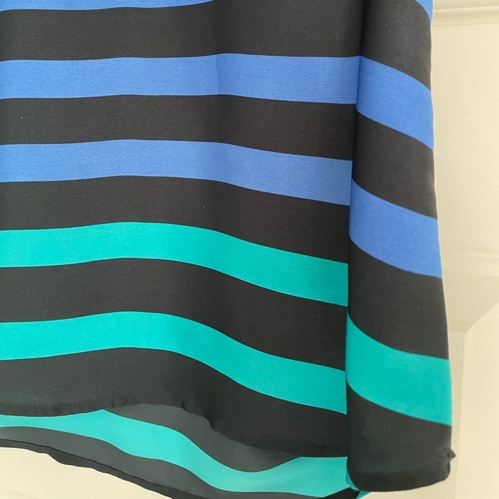 Peter Pan Collar Striped Sleeveless Blouse - Picture 4 of 7